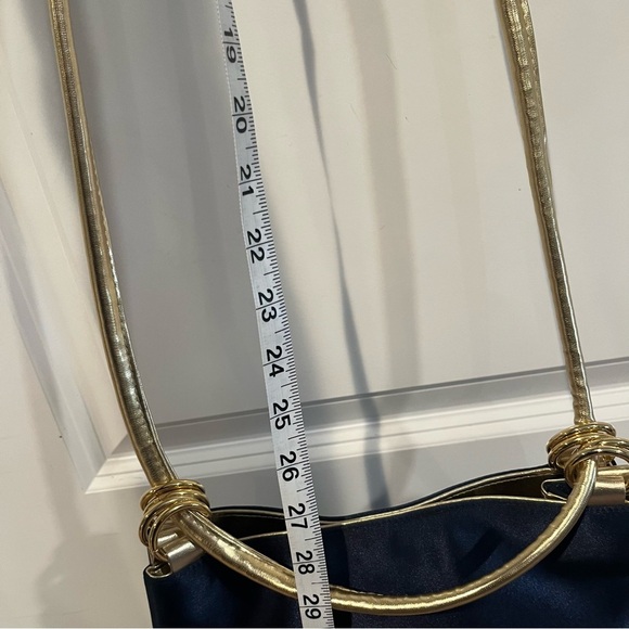 Vintage Medusa Head Bucket Bag – Gold & Navy Y2K Shoulder Bag - Picture 8 of 10